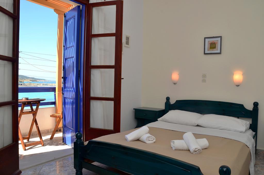 To Petrino Hotel Koufonisia Kültér fotó