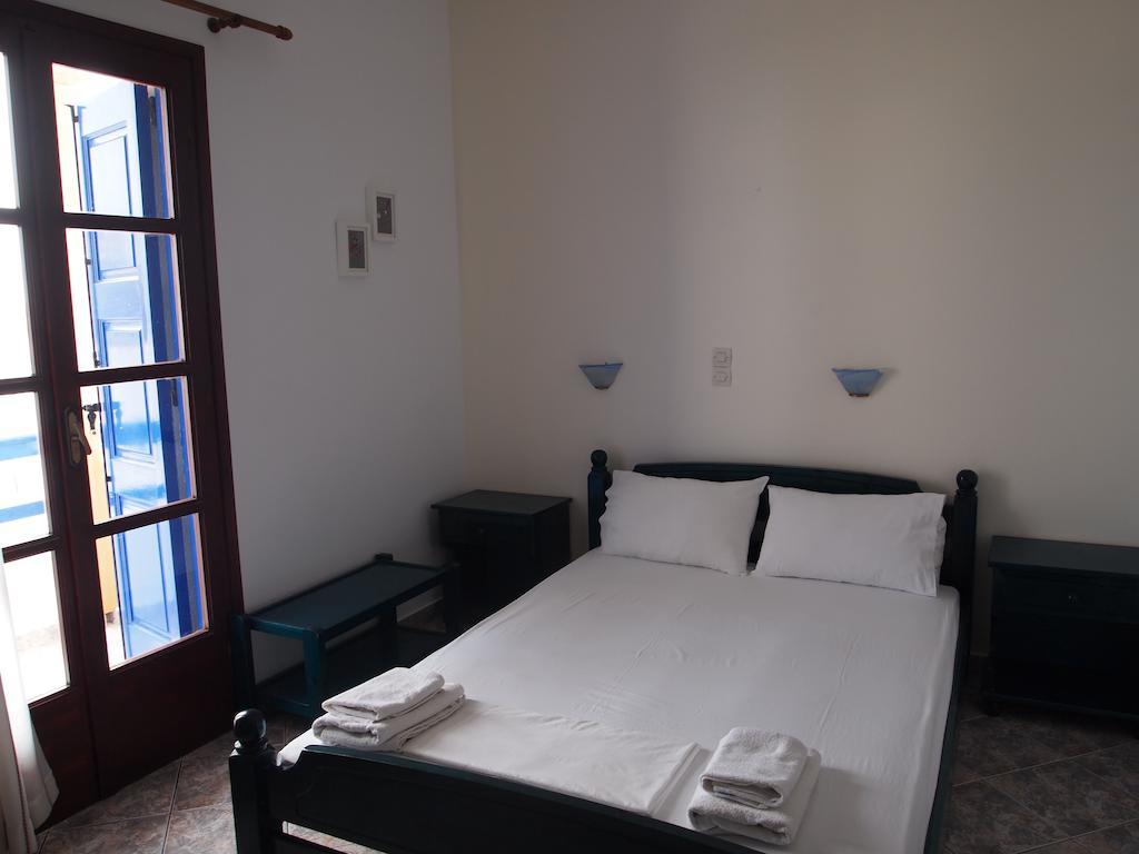 To Petrino Hotel Koufonisia Szoba fotó